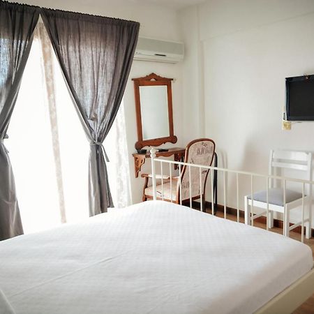 Parva Port Apartment Alacatı Bagian luar foto