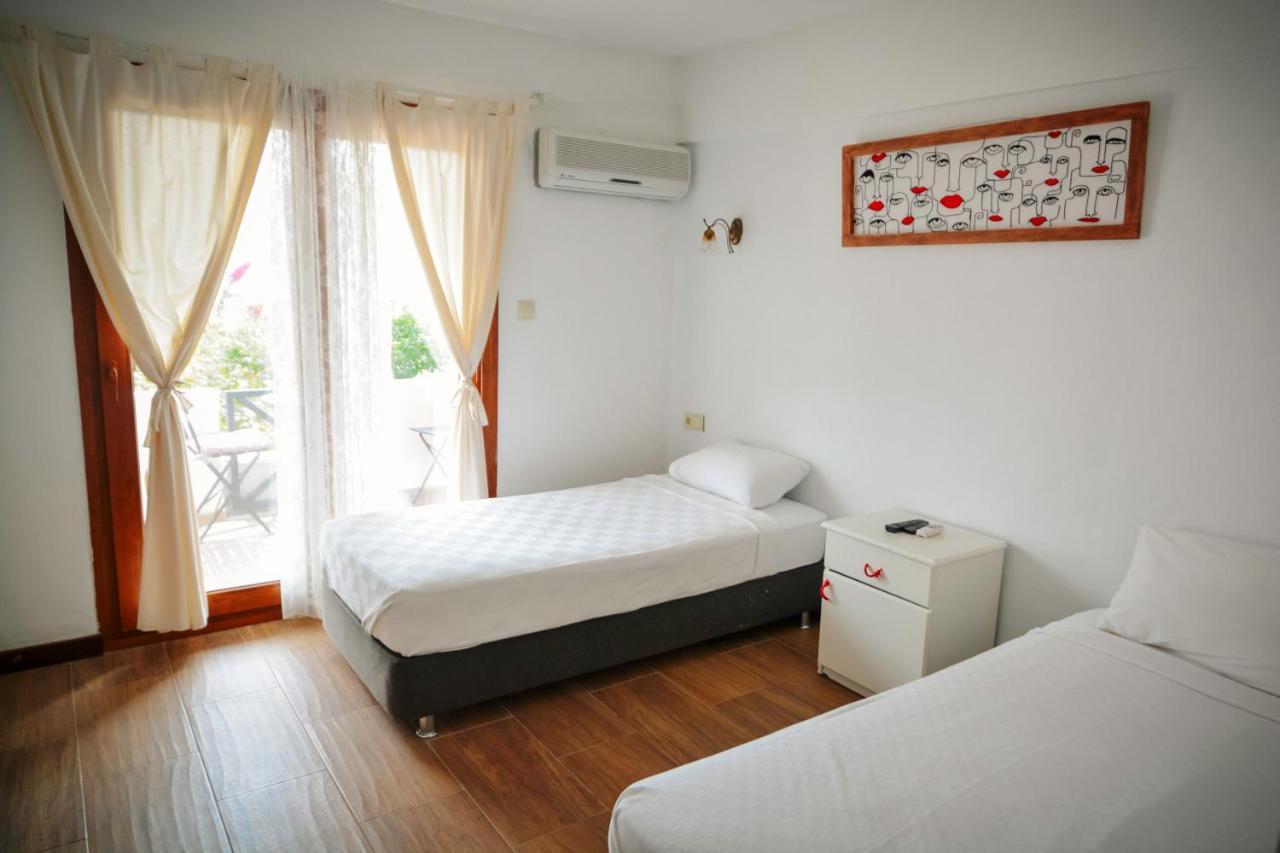 Parva Port Apartment Alacatı Bagian luar foto