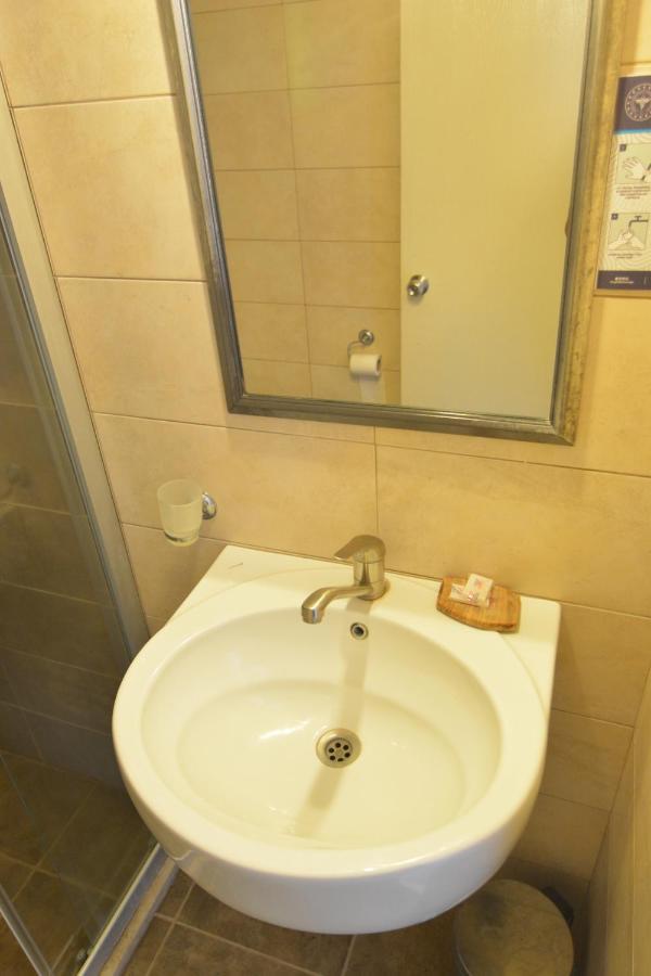 Parva Port Apartment Alacatı Bagian luar foto