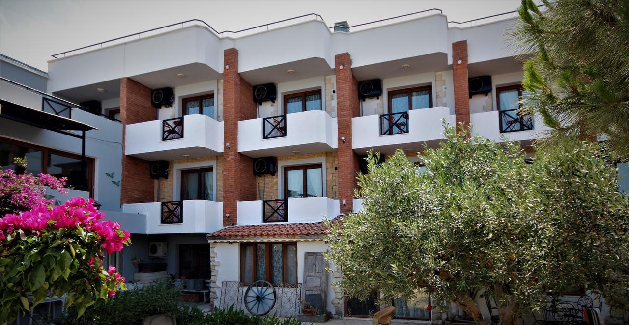 Parva Port Apartment Alacatı Bagian luar foto