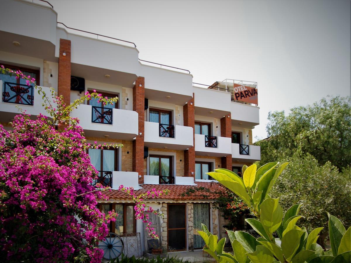 Parva Port Apartment Alacatı Bagian luar foto