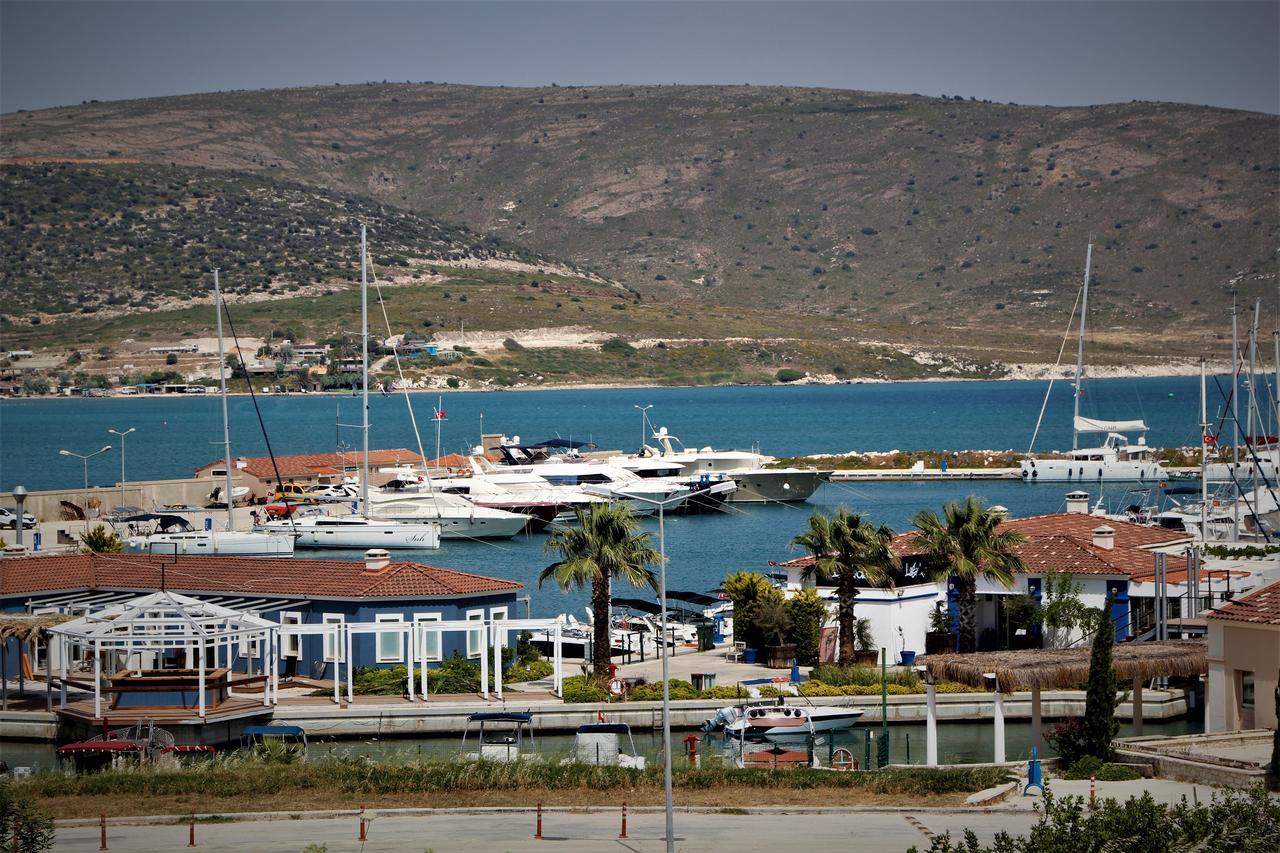 Parva Port Apartment Alacatı Bagian luar foto