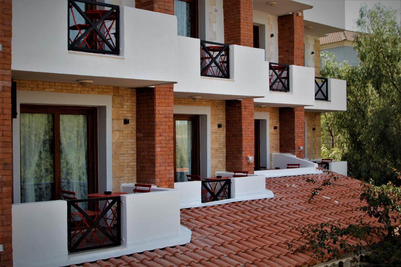 Parva Port Apartment Alacatı Bagian luar foto