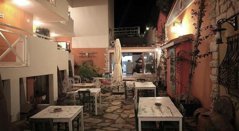 Parva Port Apartment Alacatı Bagian luar foto